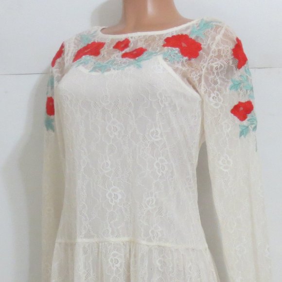 Lulumari Dresses & Skirts - ⭐️ [Lulumari] Floral Dress ⭐️ BUNDLE ONLY ⭐️